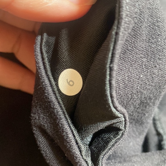 Lululemon Leggings size 6 - Picture 4 of 10